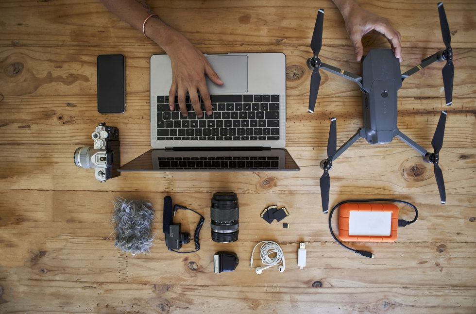 table with drone - delivery - new to drones